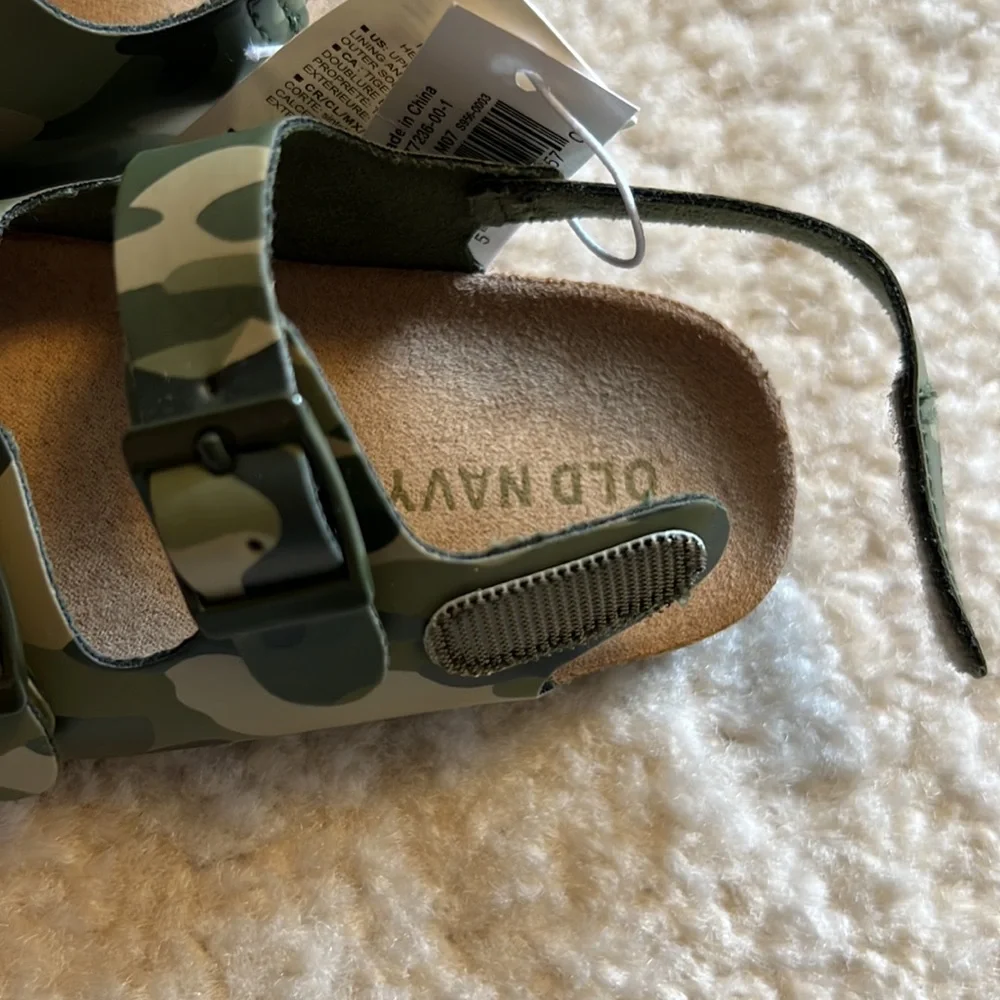 NWT Old Navy Camouflage Summer Sandals!!